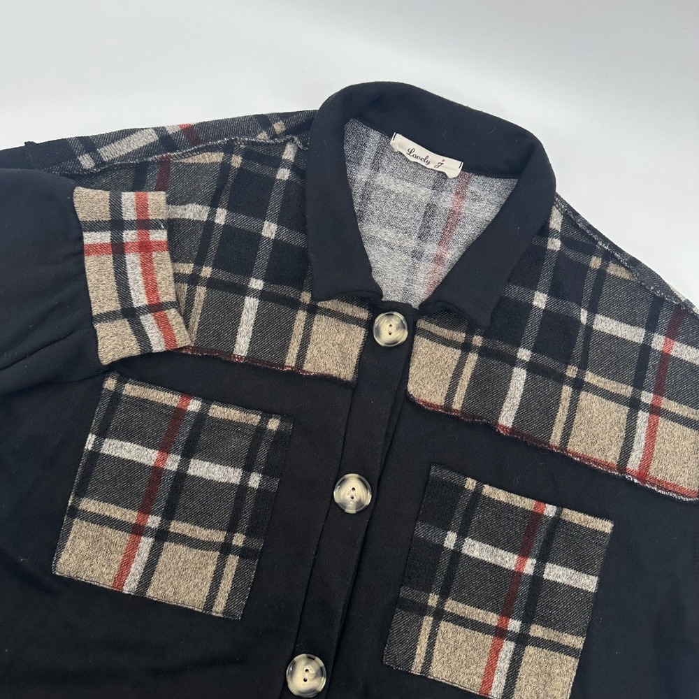 Lovely J Women's Large Plaid Shacket‎ Shirt Jacket Button Down Top Long Sleeve